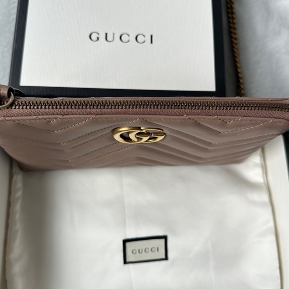 Gucci Wallet on Chain - Picture 5 of 6